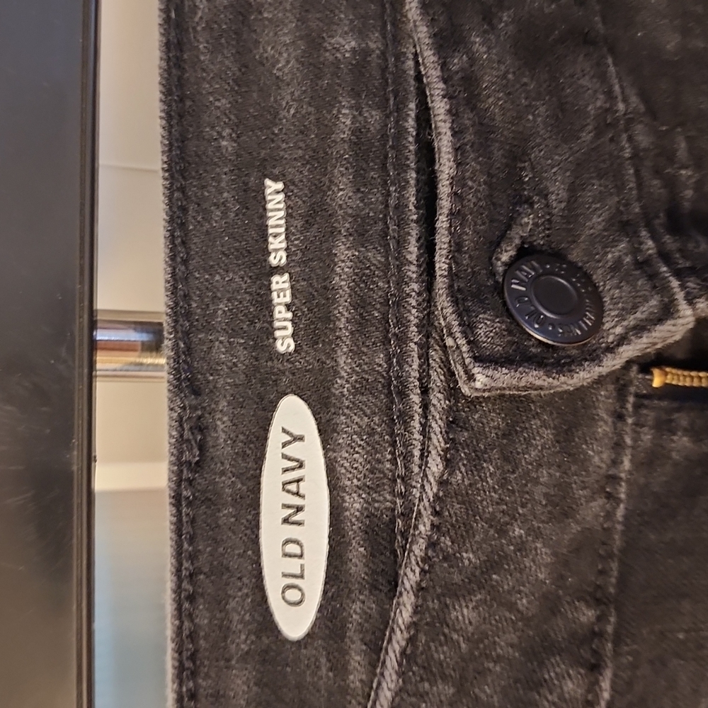 Old Navy Black Super Skinny Jeans